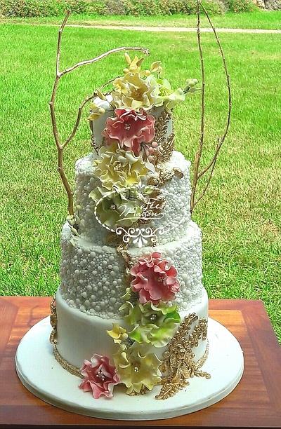 A flowery Cake of Engagement - Cake by Fées Maison (AHMADI)