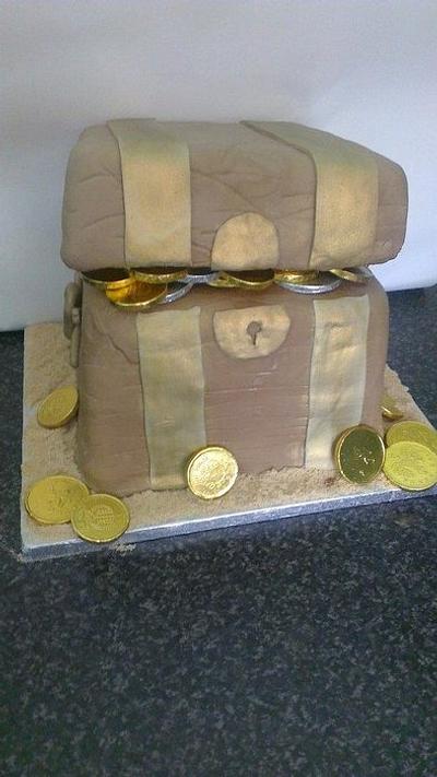 pirate treasure chest  - Cake by amy
