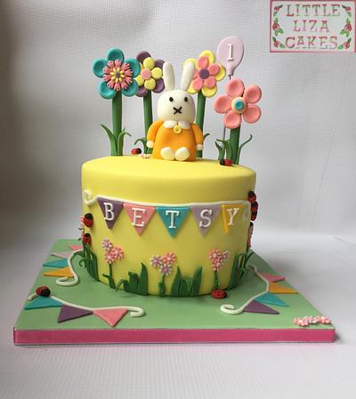 Miffy  - Cake by Littlelizacakes