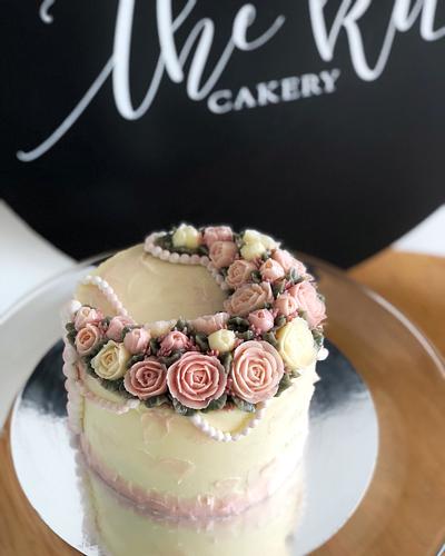 Vintage Buttercream Rose - Cake by The KU Cakery