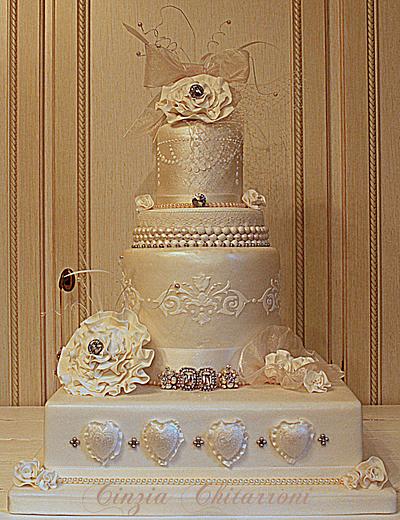 Vintage wedding cake - Cake by Cinzia Chitarroni
