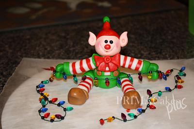 Christmas Elf Topper - Cake by Prima Cakes and Cookies - Jennifer