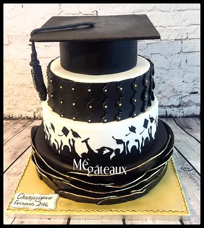Graduation cake - Cake by Mé Gâteaux