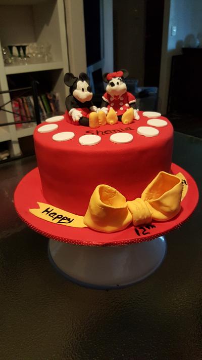 Mickey and Minnie Mouse  - Cake by Vicky