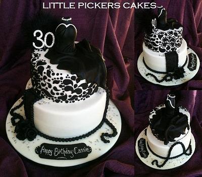 1920's chic - Cake by little pickers cakes