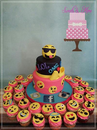 emoji cake - Cake by sweetsnmore