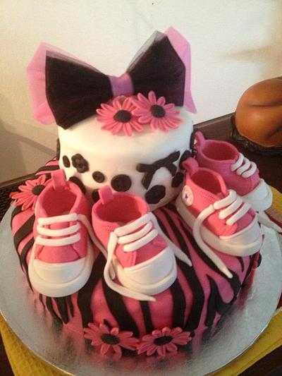 Baby Shower Converse cake - Cake by ksh2911