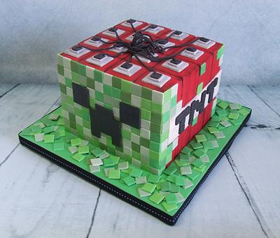 Minecraft Creeper/TNT cake - Cake by Cake A Chance On Belinda