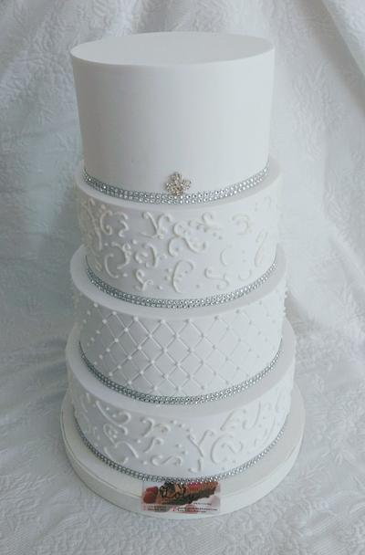 Wedding Cake - Cake by Lorena Gaudio