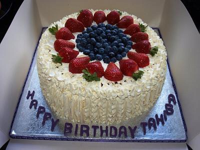 Fresh cream. strawberries and blueberries - Cake by Deb-beesdelights
