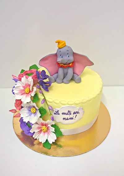 Dumbo - Cake by Irina-Adriana