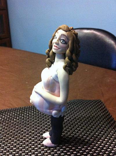 Mommy to be standing topper - Cake by Tracy Karp