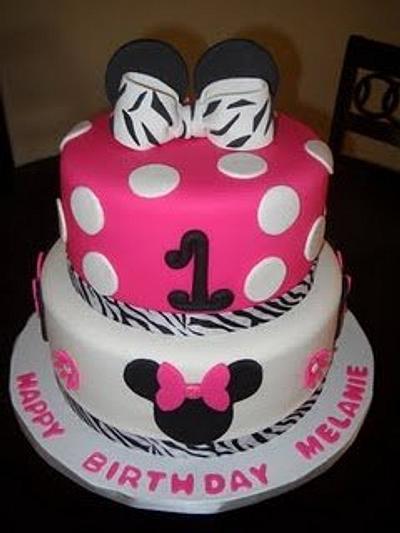 Minnie Zebra - Cake by YummyTreatsbyYane