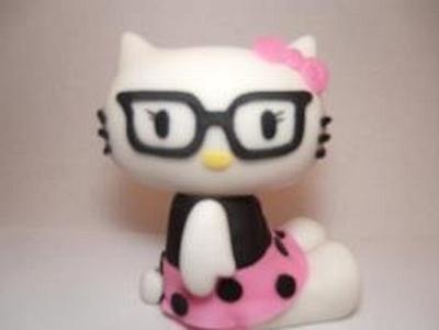 Fondant Hello Kitty - Cake by Danielle Lechuga