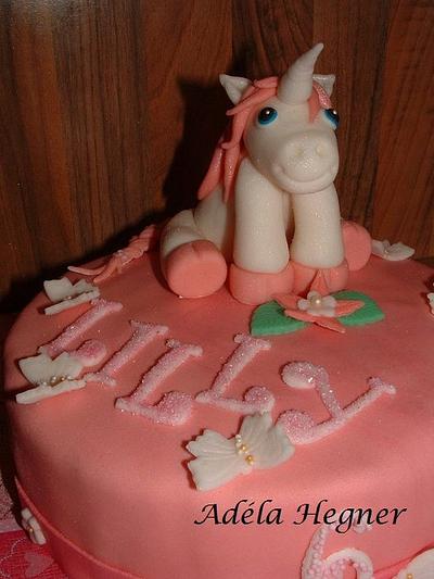 A smal Unicorn cake and 30 cake pops - Cake by Adéla