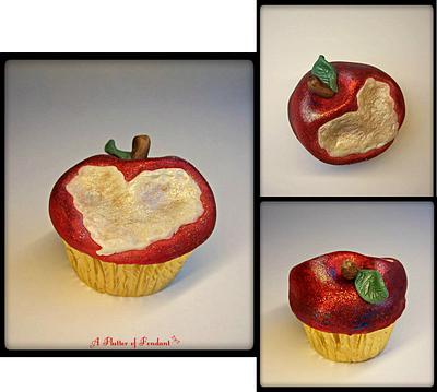Sparkling Apple Heart Cupcakes - Cake by Jen McK Evans