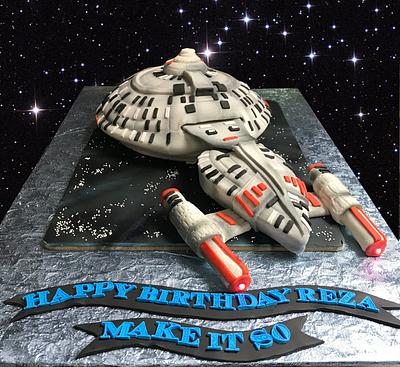 Star Trek Space Ship - Cake by MsTreatz