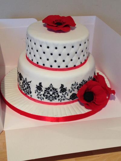 Red poppy cake - Cake by Juliescrumptious