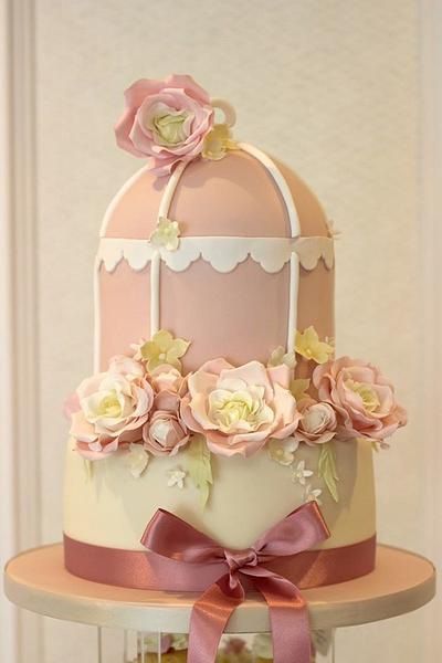 Birdcage wedding cake - Cake by TLC