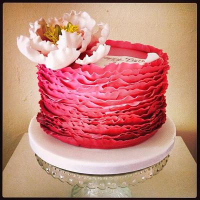 Open peony ruffle cake - Cake by Alison Lee