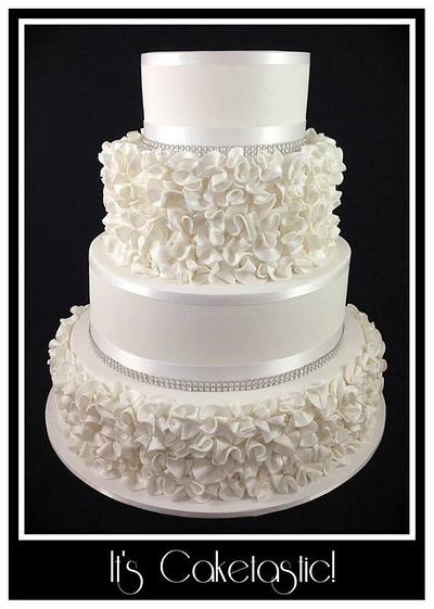 Ruffle wedding cake - Cake by Jocelin