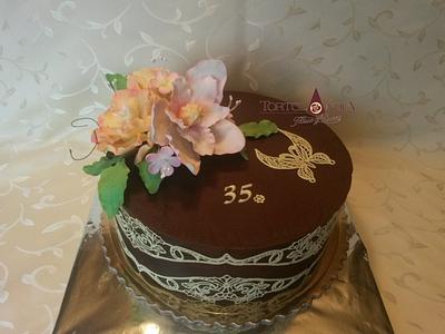 Ganache and sugar flowers - Cake by Tortolandia