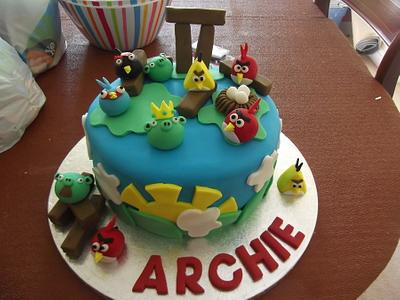 Angry Birds - Cake by jenny buss