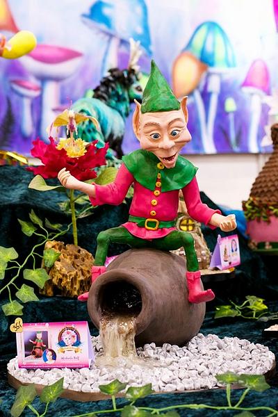 Funny Gnome - Cake by Michaela Wolf  Zuckerschneckerls Tortendeko und WECS.eU Lebensmitteldruck