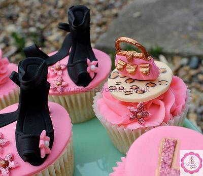 Pretty in Pink Hen Party Cupcakes - Cake by InsanelyCakes
