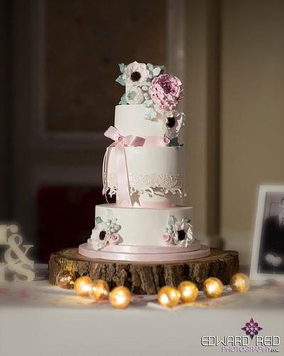 3 x tier Wedding Cakes - Cake by Liz Sheridan
