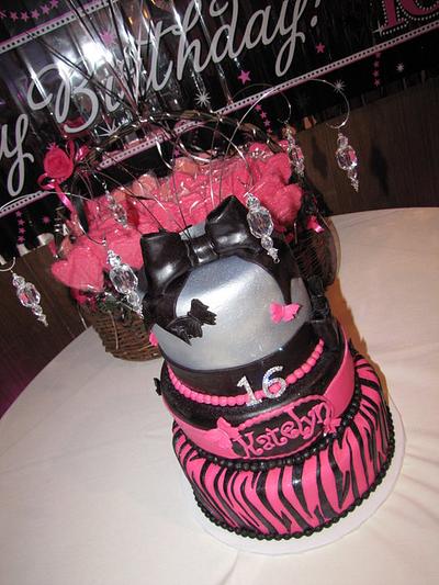 Sweet 16 Pink and Zebra - Cake by Tiffany Palmer