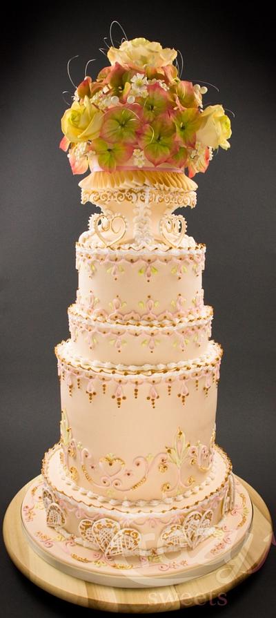 Vintage Wedding Cake - Cake by Crazy Sweets