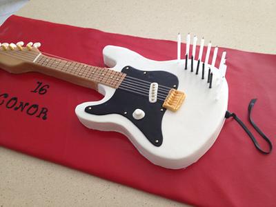 Guitar Cake - Cake by Dis Sweet Delights