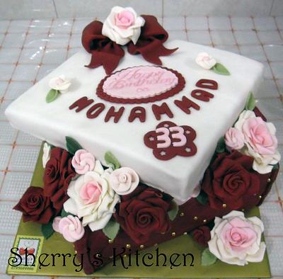 Roses Box Cake - Cake by Elite Sweet Cakes