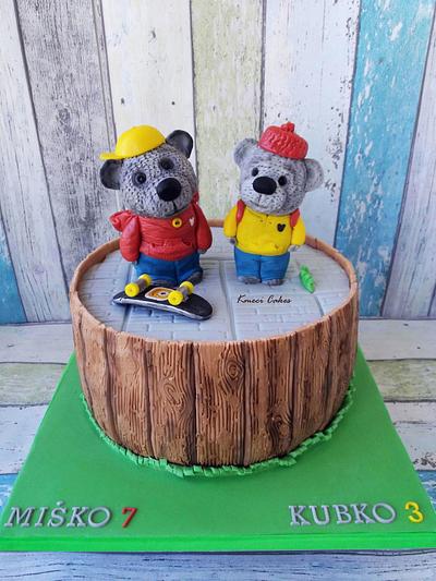 Teddy Bears - Cake by Kmeci Cakes 