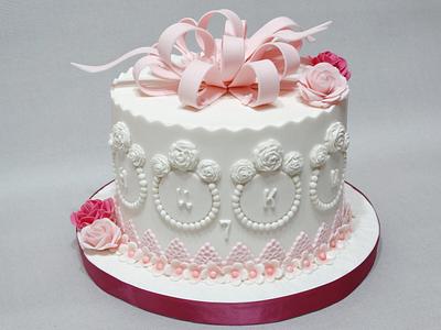 Pink and white cake - Cake by Diana