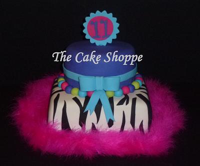 Zebra print cake - Cake by THE CAKE SHOPPE