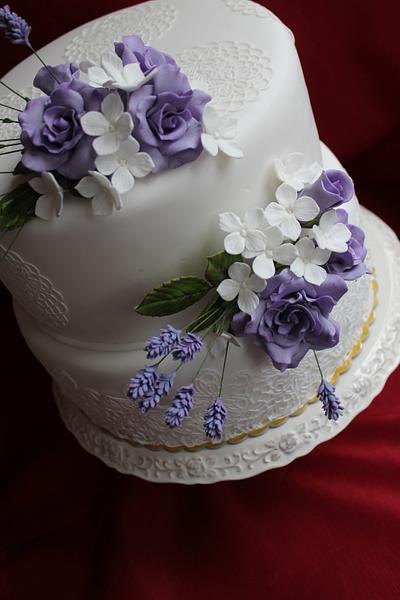 Hydrangea and lavender - Cake by Kateřina Lončáková