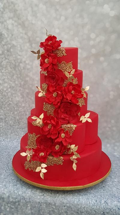 Red wedding cake - Cake by azhaar