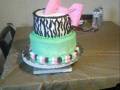 Hello kitty bow cake - Cake by Tracy Buttermore