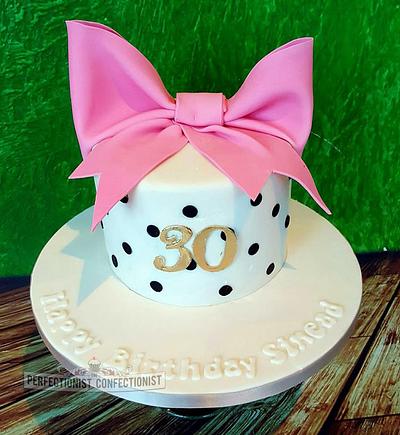 Sinead - 30th Birthday Cake - Cake by Niamh Geraghty, Perfectionist Confectionist