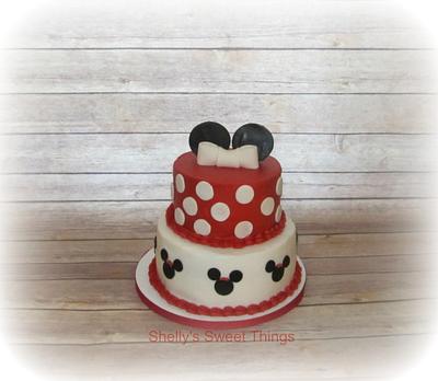 Minnie mouse - Cake by Shelly's Sweet Things