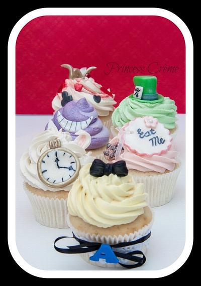 Alice in Wonderland  - Cake by Princess Crème
