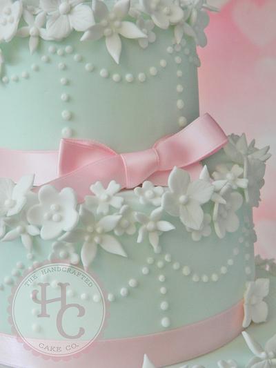 Lovebirds - Cake by thehandcraftedcake
