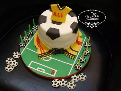 Foot-ball birthday cakes for Ali - Cake by Fées Maison (AHMADI)
