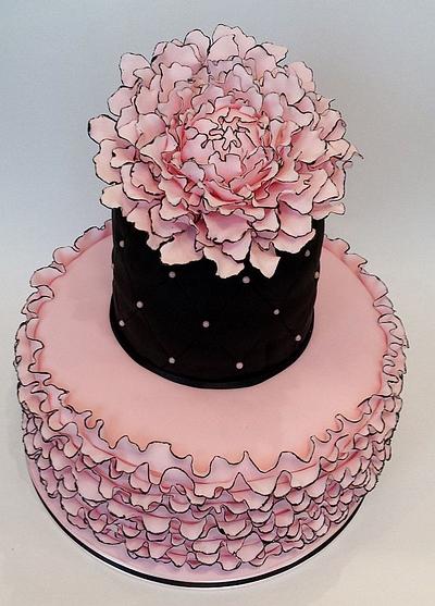 Pink ruffle cake - Cake by Maria