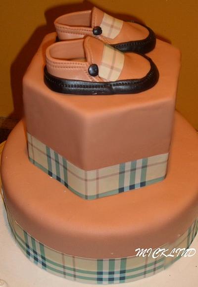 BURBERRY THEMED BABY SHOWER - Cake by Linda