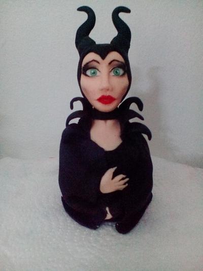Maleficent - Cake by Monica Pagano 