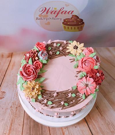 Flower cream cake - Cake by Wafaa mahmoud