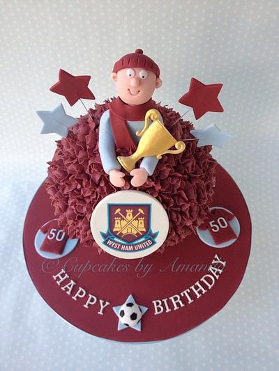 West Ham Giant Cupcake - Cake by Cupcakes by Amanda